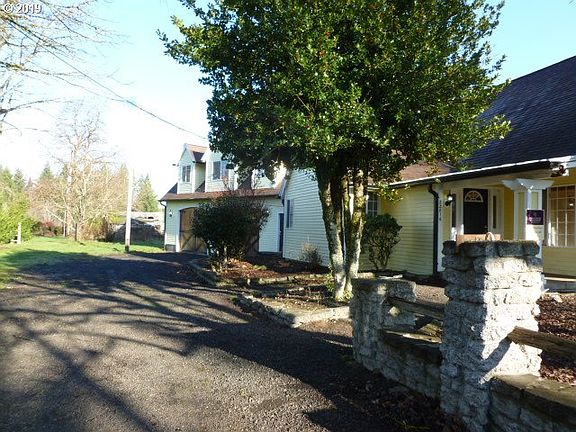3rd image of 22816 NE 58th St