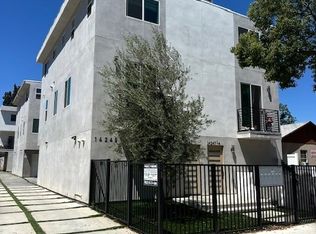 14247 Sylvan St, Van Nuys, CA 91401