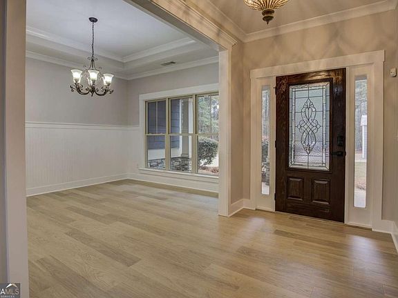 3rd image of 284 Sowell Rd