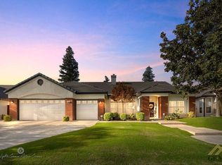 1209 Beckenham Pkwy, Bakersfield, CA 93311