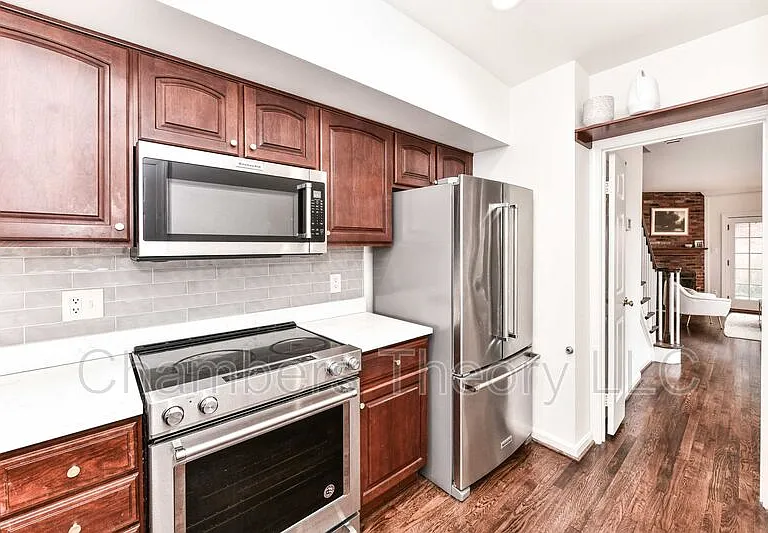 509 S Saint Asaph St — Photo 6