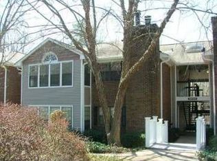 612 Barrington Hills Dr, Sandy Springs, GA 30350