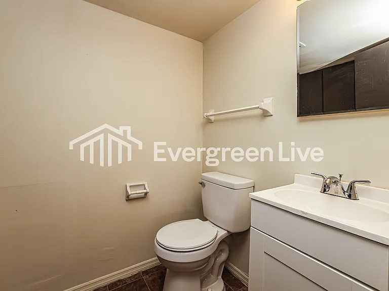 7566 Mount Hood Dr — Photo 15