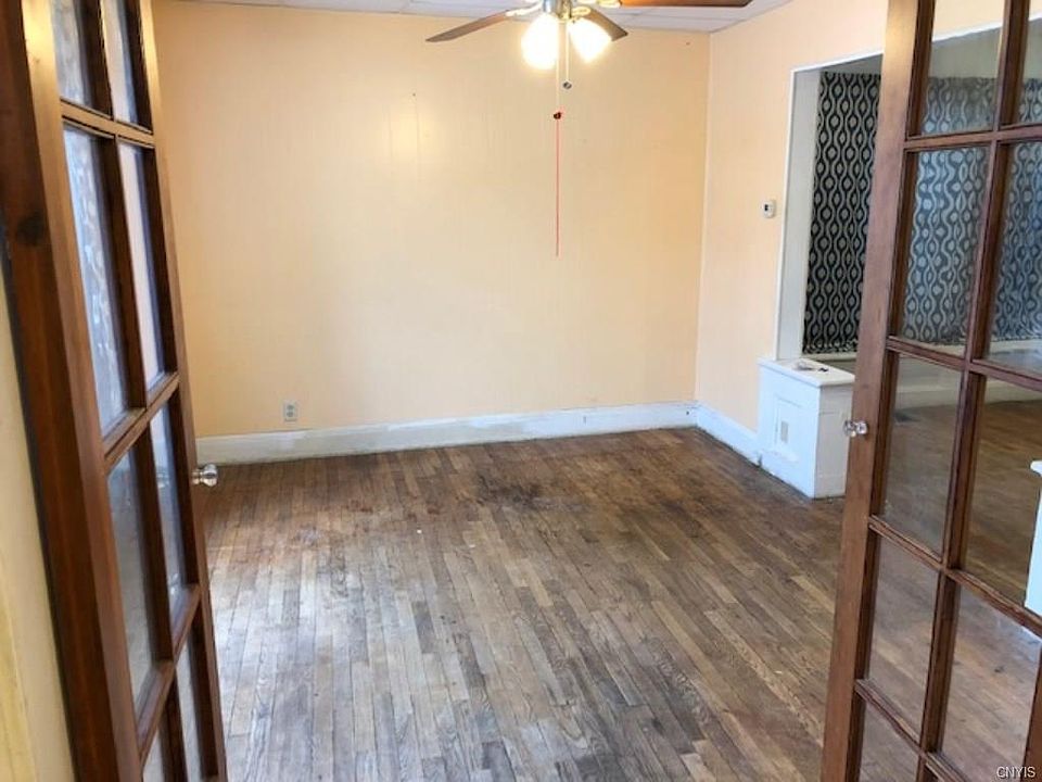 38 Auburn Ave, Utica, NY 13501 Zillow