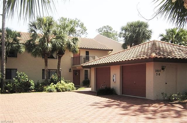 1st image of 3207 Horse Carriage Way #8