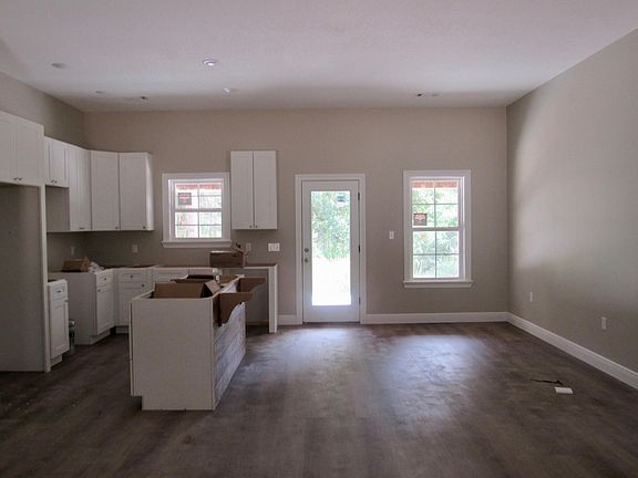 3rd image of 35 Norrell Dr
