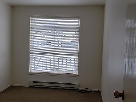 5th image of 200 Carl St Floor 3