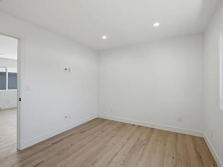 2036 Pomona Ave #D — Photo 18