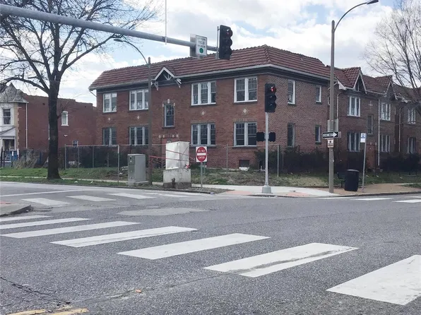 5610 Page Blvd, Saint Louis, MO 63112