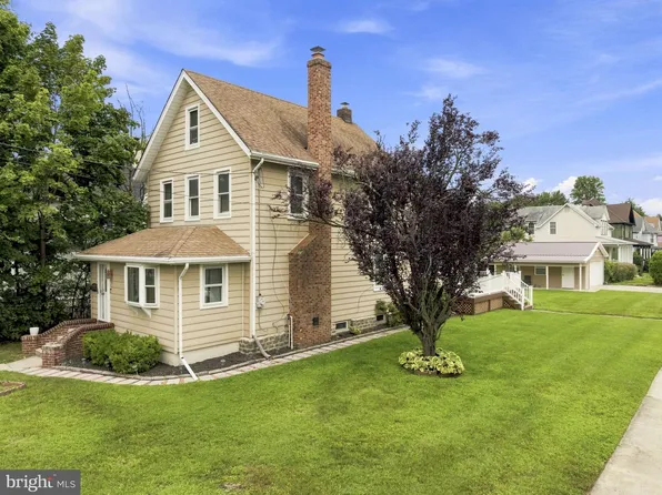 2934 N Centre St, Pennsauken, NJ 08109