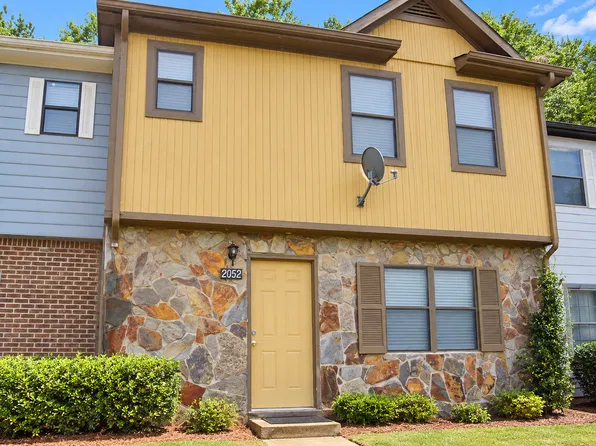 2052 Lenoa Ln, Marietta, GA 30106