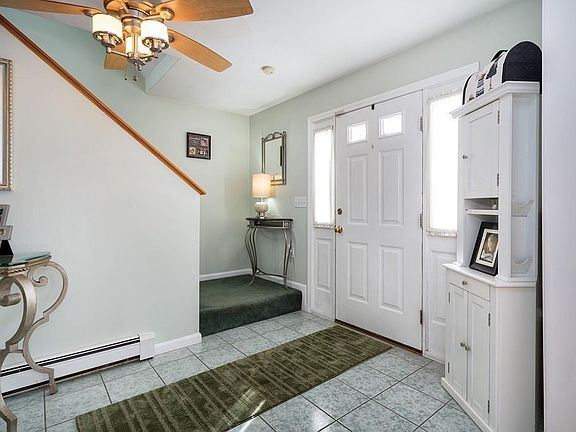 4th image of 133 Park Ave W