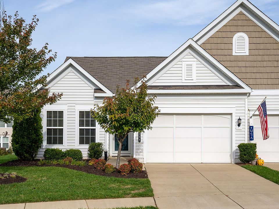 1st image of 138 Hyannis Pl