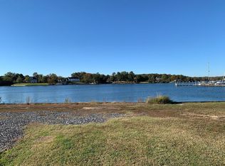 Carters Creek Rd, Irvington, VA 22480