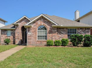 4716 Park Bend Dr, Fort Worth, TX 76137