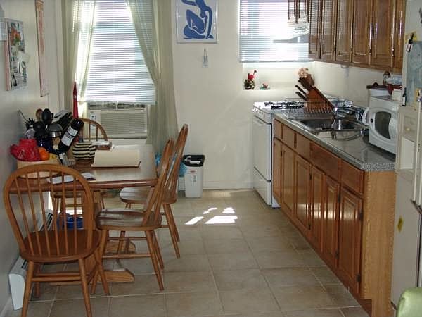 1st image of 392 Prospect Ave APT 2