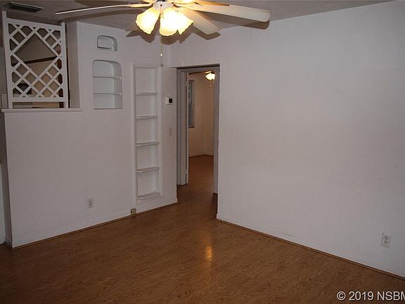 3rd image of 810 Cordova Ave