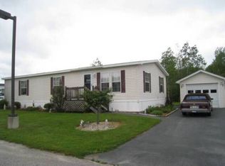 10 Anita St, Sabattus, ME 04280