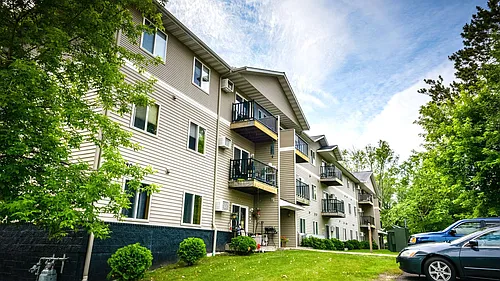 Legacy Pointe Apartments Photo 1