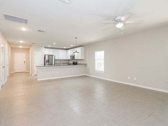 4th image of 830 Hazel Grove Ct