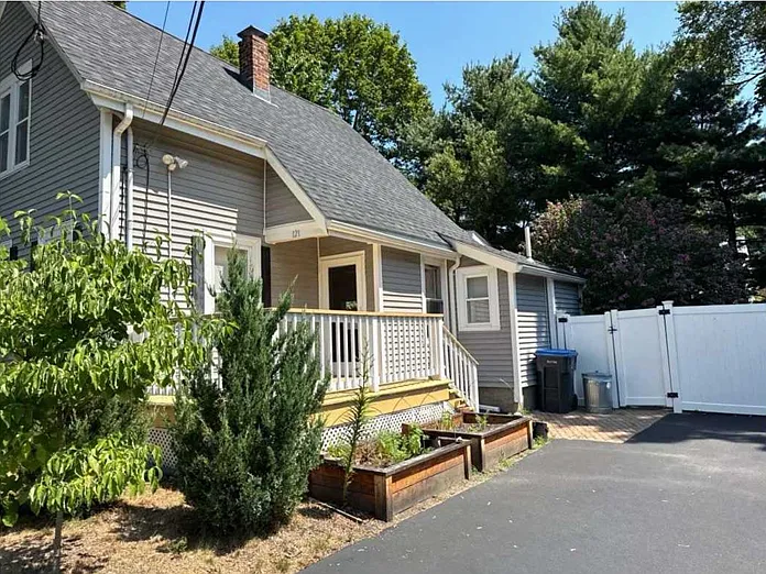 2 bed, 1270 sqft, $3,800 — Photo 1