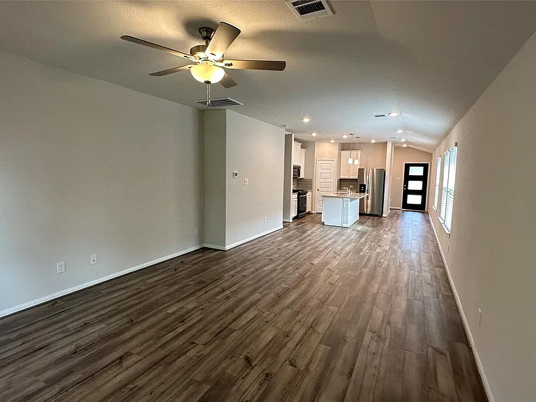 221 Harper Ridge Dr — Photo 10