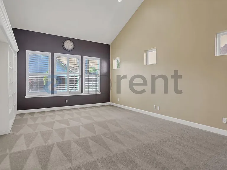 5743 W Chennault Ave — Photo 3