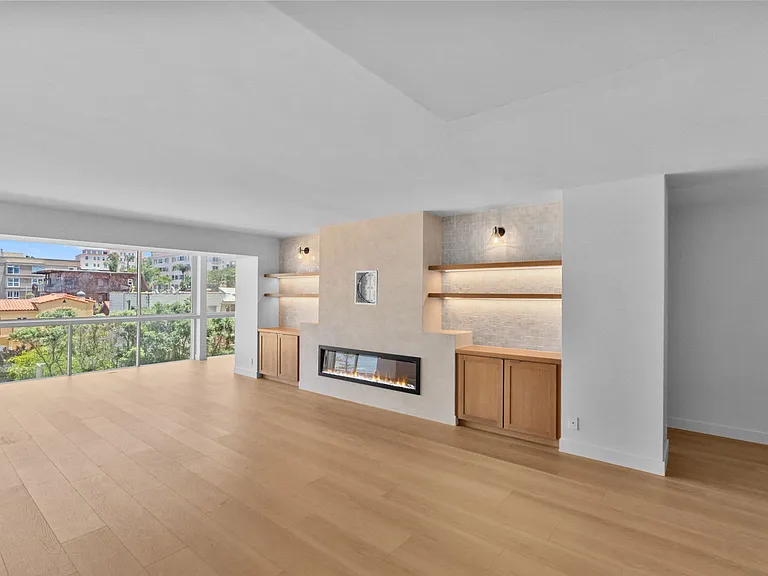 939 Coast Blvd #6F — Photo 2