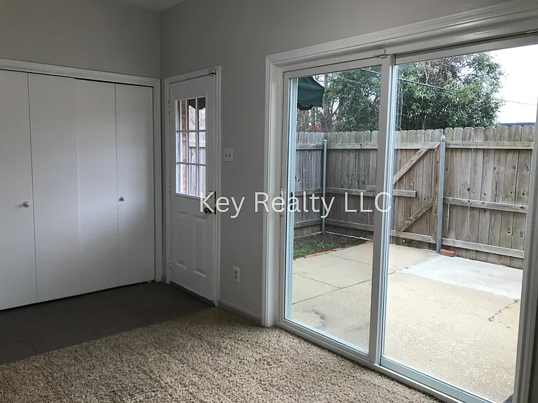 999 Bayou Trace Dr — Photo 5