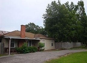 1st image of 2730 E Lucas Dr