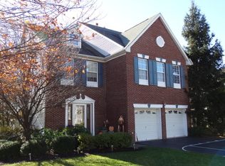 1 Cathcart Pl, Bridgewater, NJ 08807