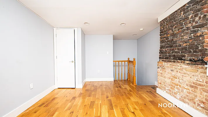 Rented by Nooklyn NYC LLC | media 12