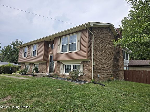 3rd image of 7107 Birnamwood Dr