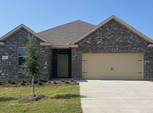 211 Bobcat Ln, Caddo Mills, TX 75135