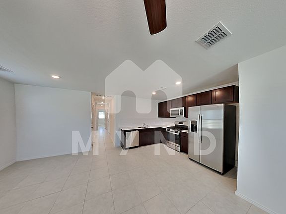 3rd image of 3016 Wallace Wells Ct