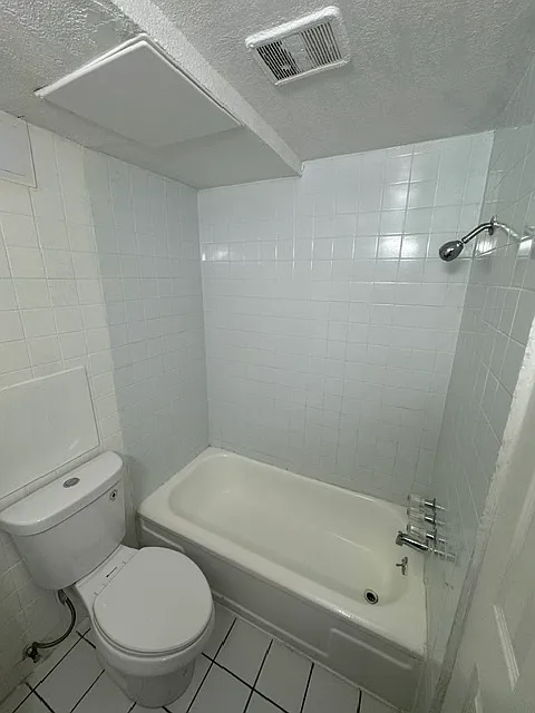 1 bed, $1,050 — Photo 3