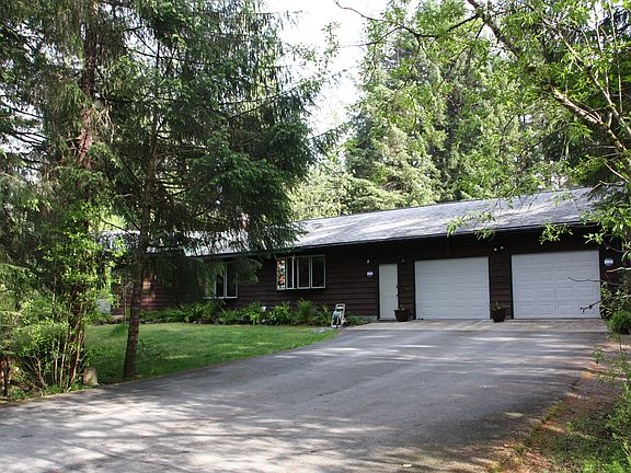 Street view of driveway