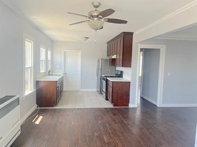 1st image of 501 1/2 N Kenmore Ave