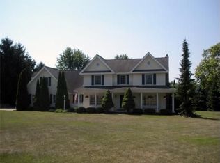 620 Milford Meadows Dr, Milford, MI 48381