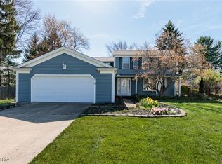 16977 Antler Ln, Strongsville, OH 44136