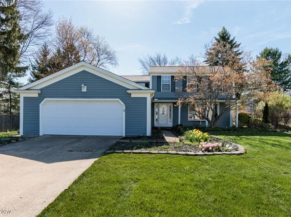 16977 Antler Ln, Strongsville, OH 44136