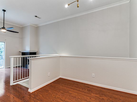 5th image of 2201 Wolf St APT 7203