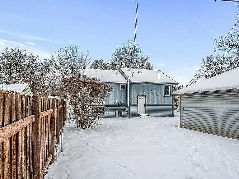 3064 Utah Ave S — Photo 15
