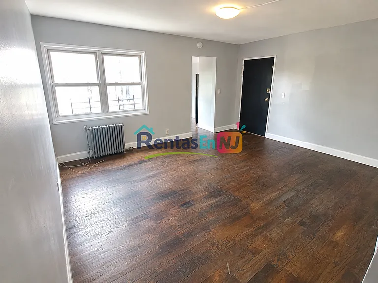 60 Crawford St #8B — Photo 2