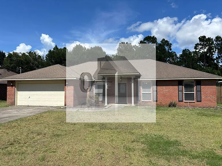 1068 Joaquin Rd — Photo 2