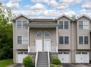 4119 Wood Hills Dr #C23, Erie, PA 16510