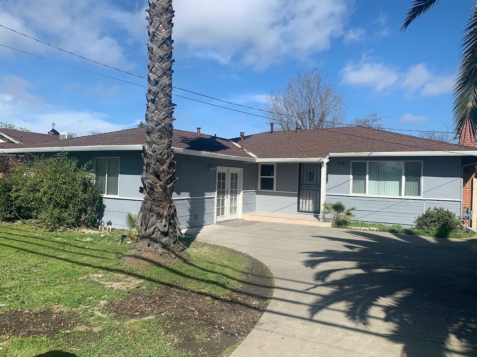 3934 East Ave photo 1