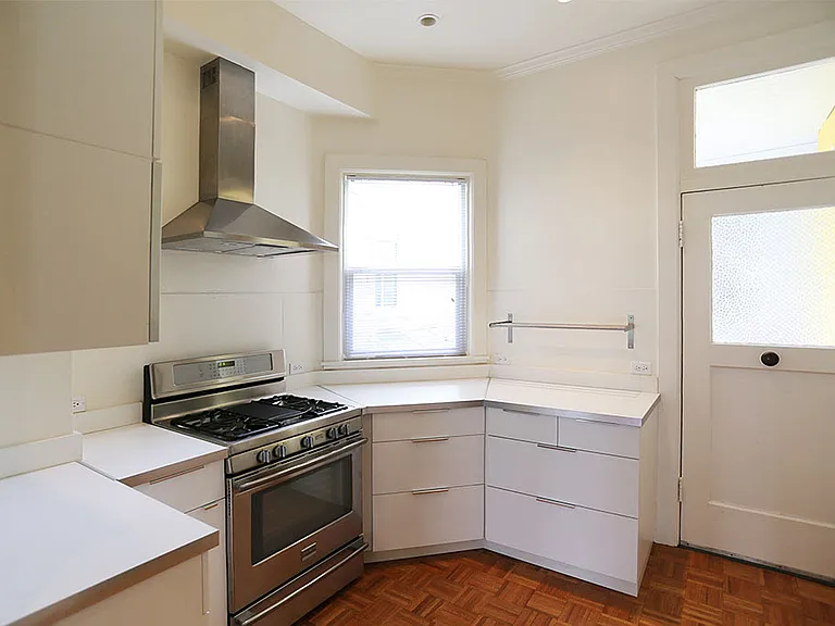 304 Walnut St #U3 — Photo 11