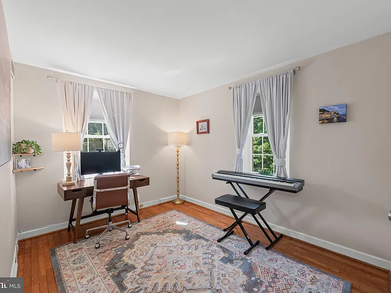 3050 S Buchanan St #B2 — Photo 10