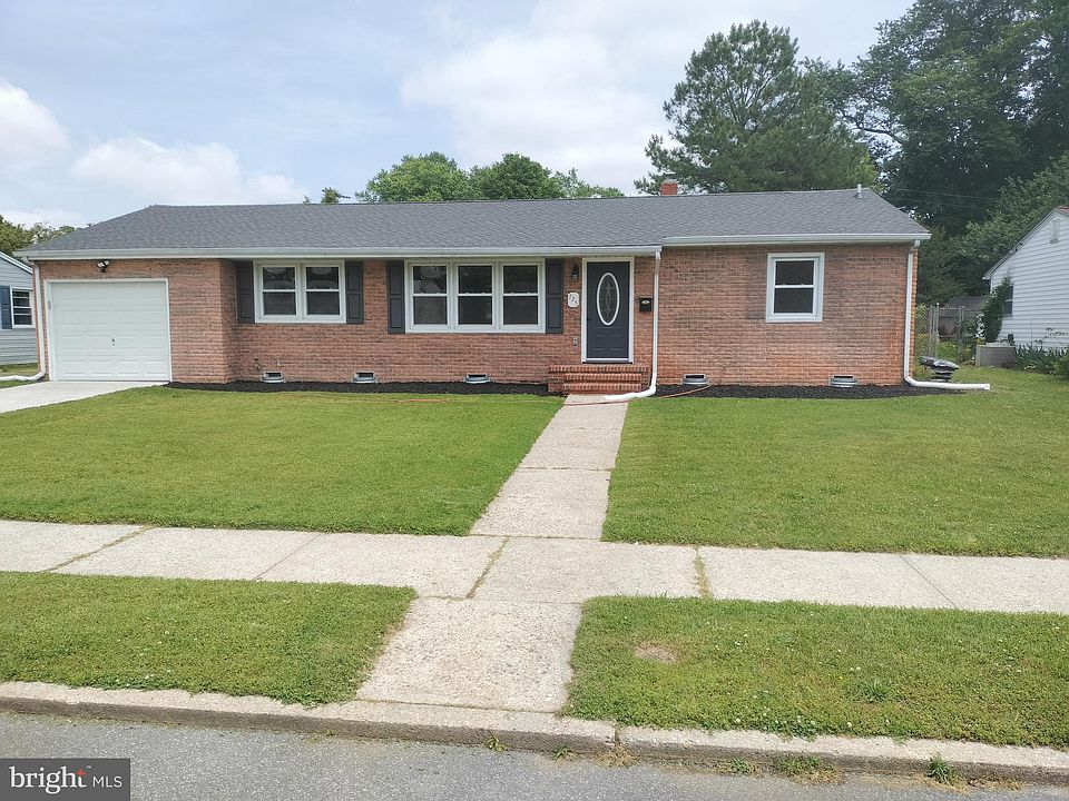 1st image of 725 W Ivy Dr